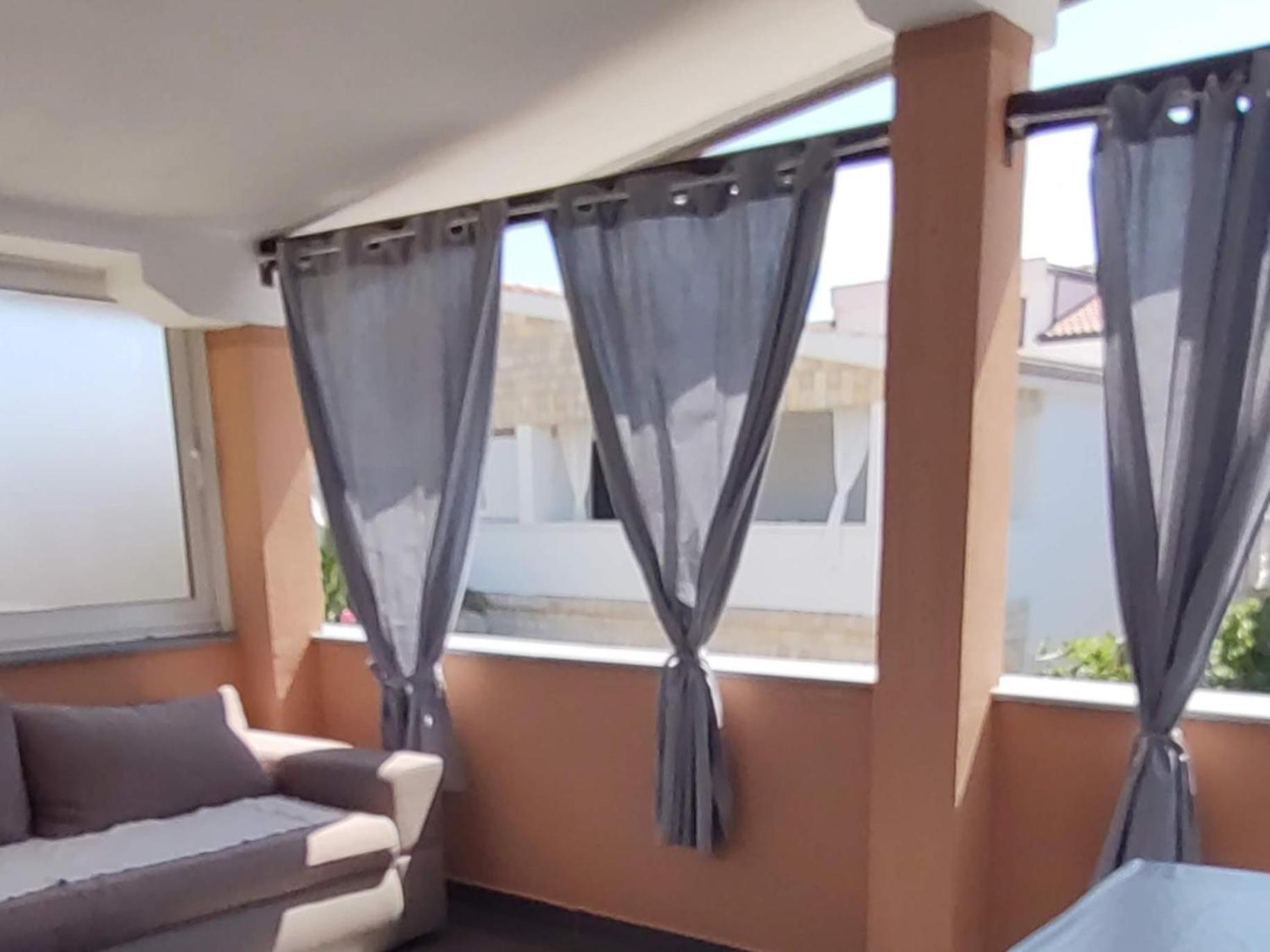 Apartmani Lun Vir Exteriör bild