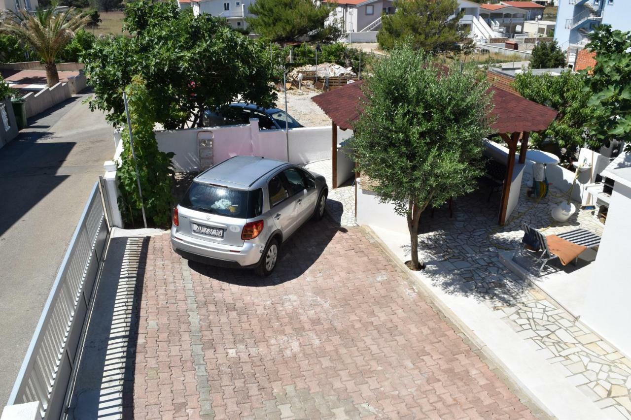 Apartmani Lun Vir Exteriör bild